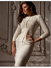 Костюмы женские